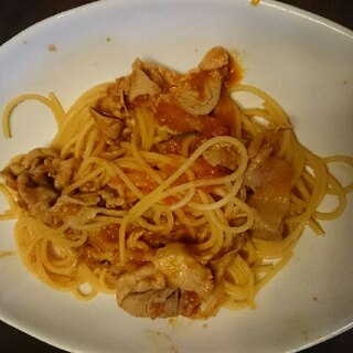 豚キムトマトソースパスタ